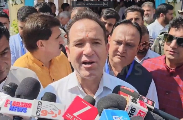 “Omar Abdullah Govt’s Headquarters Lie Somewhere Between Marathon Tracks And Gulmarg’s Ski Slopes”: LoP Sunil Sharma