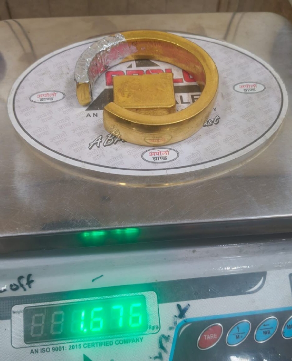 1,676 ग्राम 24 कैरेट सोना बरामद