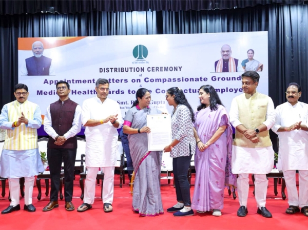 Chief Minister Rekha Gupta on Friday handed over appointment letters to the dependants of deceased NDMC employees.