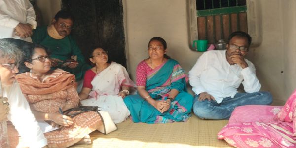 TMC fact-finding team faces protest from family of deceased party worker in Arambagh