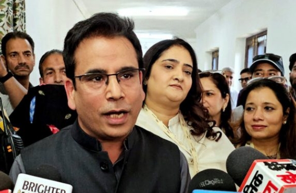 NC Govt to soon take call on liquor ban: Sadiq NC Govt to soon take call on liquor ban: Sadiq