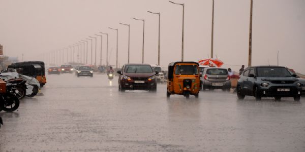 Storm alert in North Bengal, IMD issues orange and yellow warnings