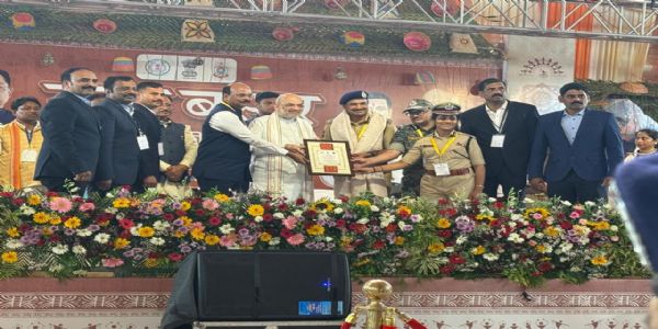 Union Home Minister Amit Shah Felicitates Telangana Officers for Making State Naxal-Free
