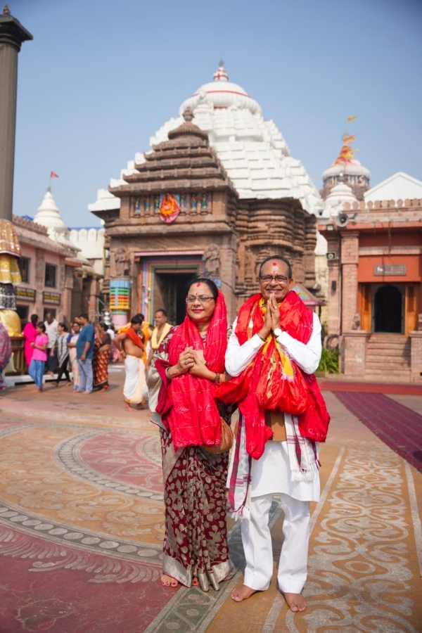 Union Minister Shivraj Singh Chouhan Offers Prayers at Puri Jagannath Temple