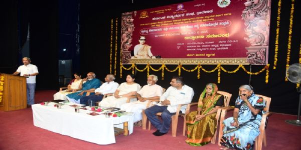 Garaga National Flag Production Centre on the Way to Extinction?