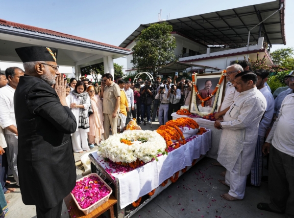 Vice President C.P. Radhakrishnan honored former Uttarakhand Chief Minister B.C. Khanduri with a tribute.