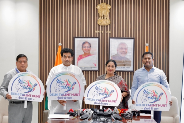 Delhi Chief Minister Rekha Gupta, along with Delhi’s Minister for Art, Culture and Language Kapil Mishra, launching the ‘Delhi Talent Hunt Scheme’ during a press conference held at the Mukhyamantri Jan Seva Sadan. Delhi Chief Minister Rekha Gupta, along with Delhi’s Minister for Art, Culture and Language Kapil Mishra, launching the ‘Delhi Talent Hunt Scheme’ during a press conference held at the Mukhyamantri Jan Seva Sadan.