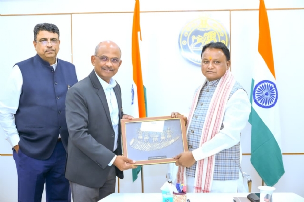 hief Minister Mohan Charan Majhi held a courtesy meeting with CII Odisha Chapter Chairman Anil Singh