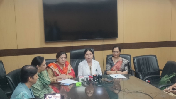Dr. Neena Malhotra, Dr. Aparna Sharma, Dr. Vidushi Kulshrestha and Dr. Anubhuti Rana, specialists in the Department of Obstetrics and Gynaecology at All India Institute of Medical Sciences. Dr. Neena Malhotra, Dr. Aparna Sharma, Dr. Vidushi Kulshrestha and Dr. Anubhuti Rana, specialists in the Department of Obstetrics and Gynaecology at All India Institute of Medical Sciences.
