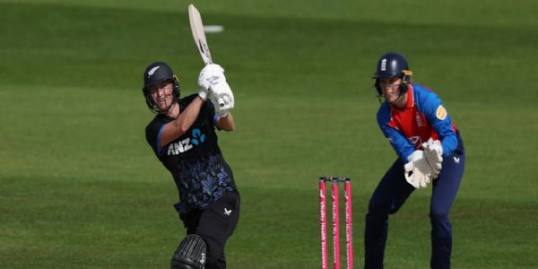 New Zealand Gain Momentum Ahead of Women’s T20 World Cup as Sophie Devine Shines Against England