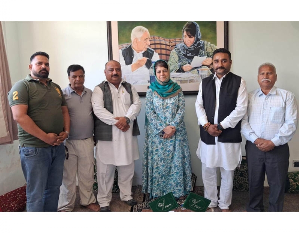 PDP delegation calls on Mehbooba Mufti