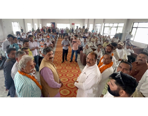 Jugal Kishore holds Public Darbar in Chamb constituency
