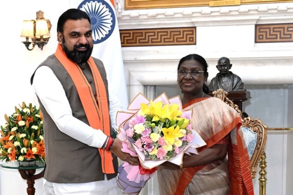 President of India Droupadi Murmu with Bihar Chief Minister Samrat Choudhary