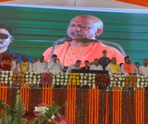 Uttar Pradesh Chief Minister Yogi Adityanath addressing rally in Mau Uttar Pradesh Chief Minister Yogi Adityanath addressing rally in Mau