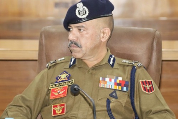 J&K Police Come Hard At Smugglers, Peddlers During First 15 Days