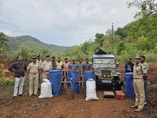 Malkangiri Police Bust Mobile Hashish Oil Manufacturing Unit