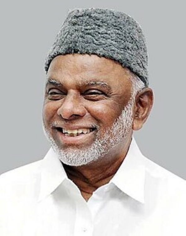 Khadar MohideeN IUML president