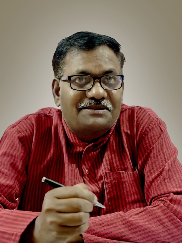 Dr Mani Shanker Dwivedi, Principal, Motilal Nehru Post Graduate College Kaundhiyara, Prayagraj