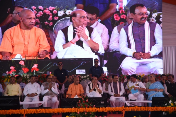 Chief Minister addressing military officers, personnel, and the public