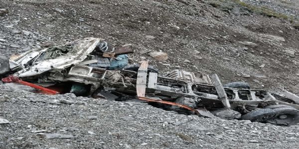 Trailer Vehicle Falls Into Deep Gorge Near Zojila, Driver And Conductor Safe