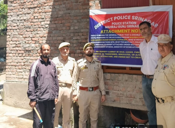 Properties Worth Rs 2 Crore Linked To Drug Trafficking Attacked In J&K Properties Worth Rs 2 Crore Linked To Drug Trafficking Attacked In J&K