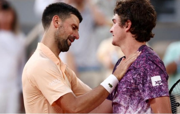 Major Upset at French Open: 19-Year-Old João Fonseca Eliminates Novak Djokovic Major Upset at French Open: 19-Year-Old João Fonseca Eliminates Novak Djokovic