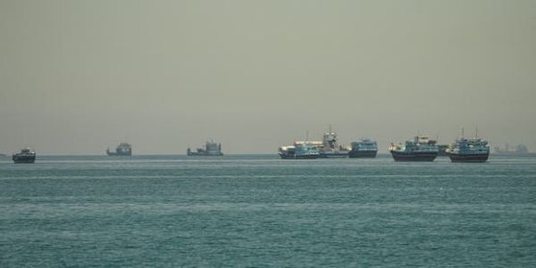 Oman Issues Maritime Alert After Suspected Naval Mine Spotted in Strait of Hormuz