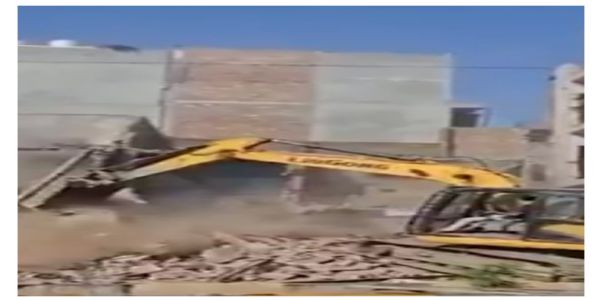 Demolition of 157 Illegal Structures Begins in Shalimar Bagh for Road-Widening Project
