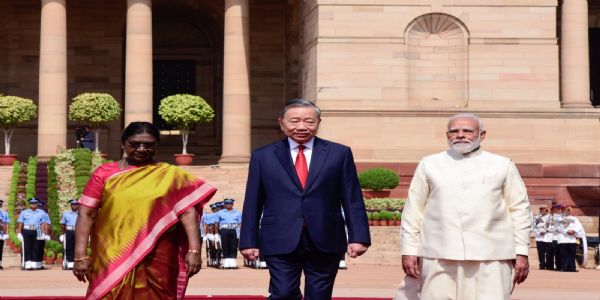 Vietnam President Receives Ceremonial Welcome, Bilateral Talks with PM Modi
