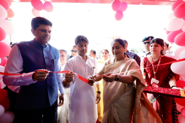 Jyotiraditya Scindia and Delhi CM Rekha Gupta