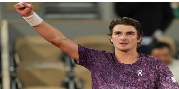 Teen Sensation Joao Fonseca Defeats Casper Ruud to Reach Maiden Grand Slam Quarter-final