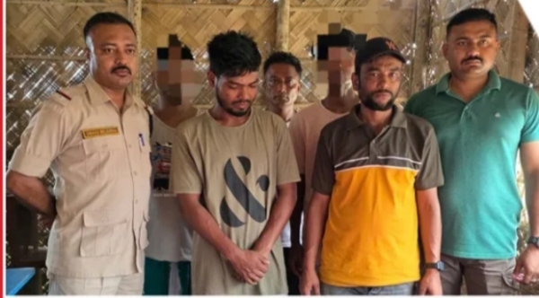 Image of the Two Arrested Notorious Robbers in Rupahihat. Image of the Two Arrested Notorious Robbers in Rupahihat.