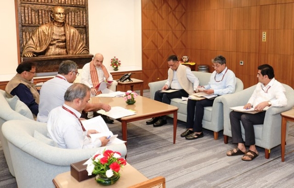 Union Home Minister Amit Shah chaired a meeting of the high-level commission constituted to study demographic changes on Saturday. Union Home Minister Amit Shah chaired a meeting of the high-level commission constituted to study demographic changes on Saturday.