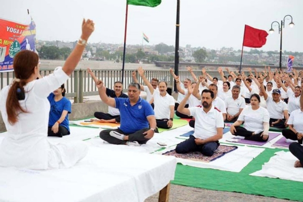 15 JKAP IR organizes yoga session, route march