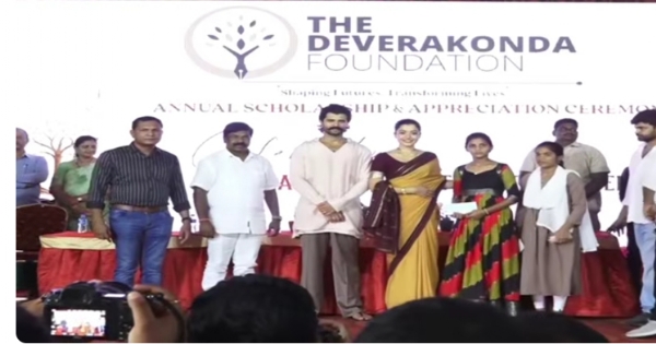 Vijay Deverakonda, Rashmika Mandanna reward school students in Telangana, offer scholarships to 180 kids