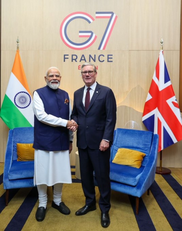 Modi, Starmer Discuss Ways to Further Strengthen India-UK Ties at G7 Summit