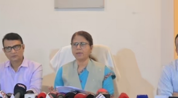 पर्यटन मंत्री अजंता नेओग बुधवार को संवाददाता सम्मेलन को संबोधित करते हुए। पर्यटन मंत्री अजंता नेओग बुधवार को संवाददाता सम्मेलन को संबोधित करते हुए।