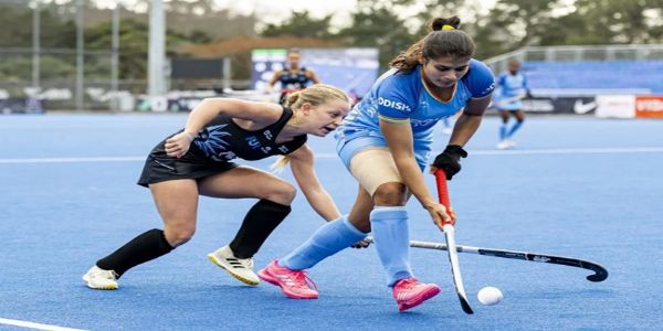 India Edge Uruguay 3-2 to Finish Top of Pool A in FIH Women