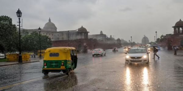 Delhi-NCR Braces for Gusty Winds and Light Rain as Monsoon Advances