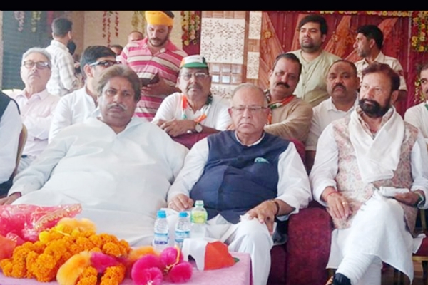 JKPCC chief, other functionaries address protest rally in Samba