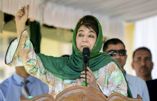 Mehbooba Seeks United Outreach To Centre For Resumption Of Dialogue On J&K Issues Mehbooba Seeks United Outreach To Centre For Resumption Of Dialogue On J&K Issues
