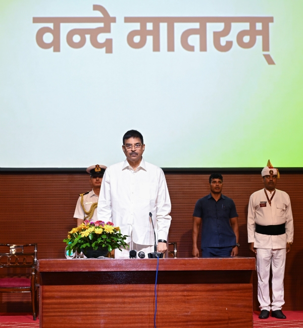 Governor urges probationers to improve scheme understanding