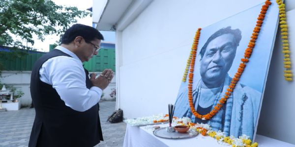 Union Minister Sonowal Pays Tribute to Kalaguru on Rabha Divas