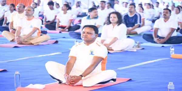 CM Mohan Majhi Performs Yoga at Kalinga Stadium, Announces Three New Ayurvedic Medical Colleges