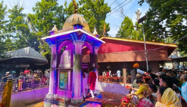 Thousands Of Devotees Gather At Mata Kheer Bhawani Temple