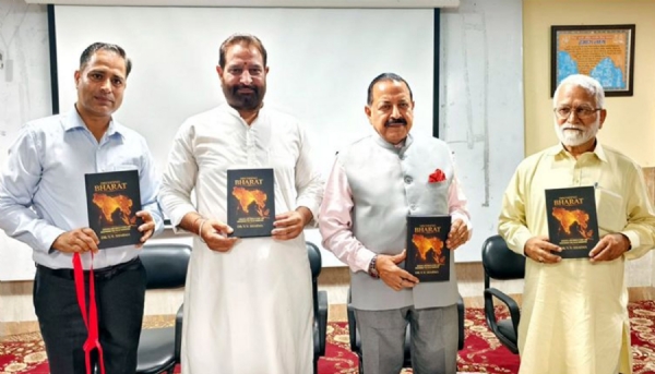 Dr Jitendra launches Dr V V Sharma’s book ‘Decoding Bharat’ in Jammu