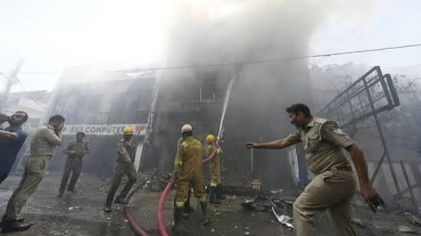 14 killed in Lucknow Fire Rescue 14 killed in Lucknow Fire Rescue
