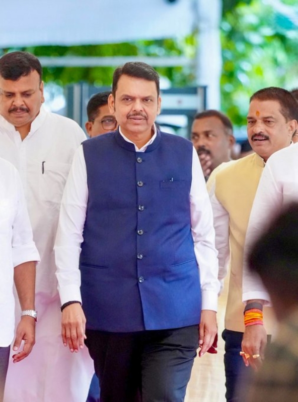 Fadnavis laid out a defined strategy and progress on electricity reforms Fadnavis laid out a defined strategy and progress on electricity reforms