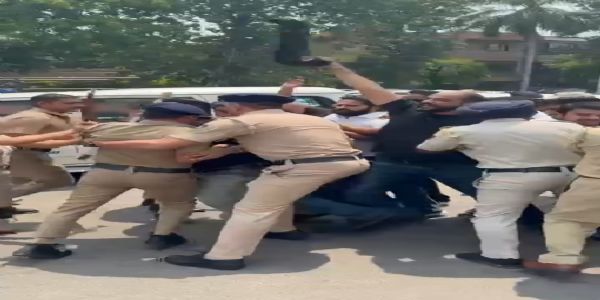 Youth Congress Workers Detained in Chandigarh During Protest Against Union Education Minister