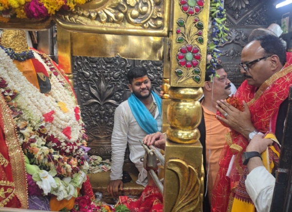 Brajesh Pathak reached Vindhyachal Dham on Friday